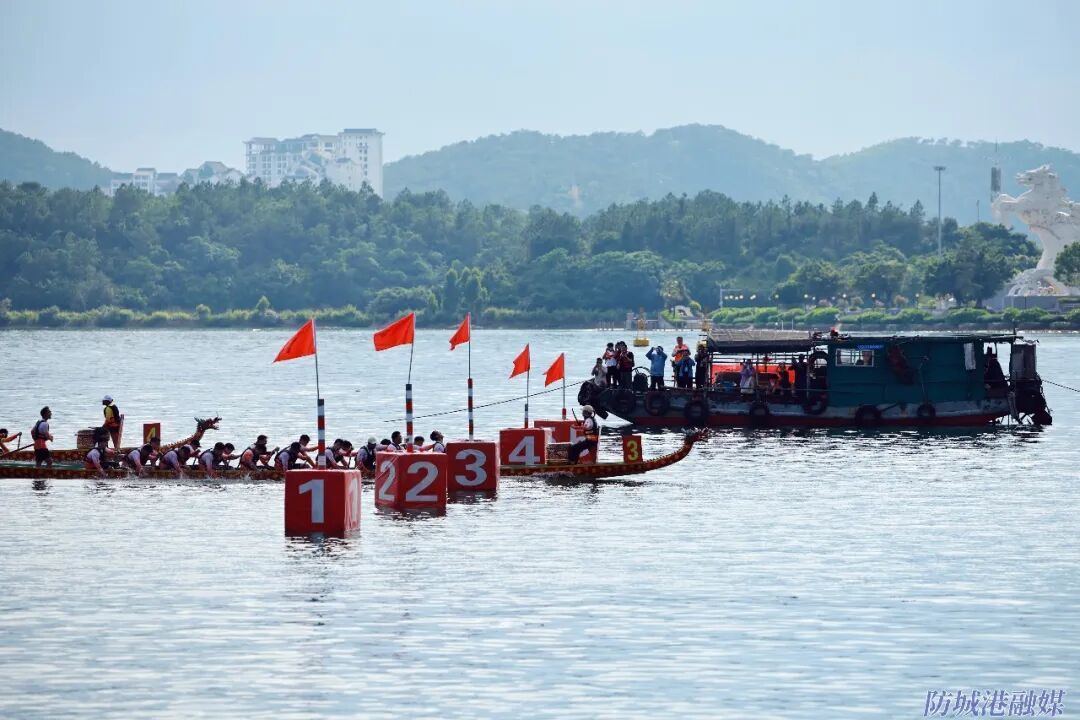 奋楫争先 向海图强丨LEYU.COM-乐鱼(中国)冶金冠名2026年防城港市海上龙舟赛 赋能城市体育文化发展